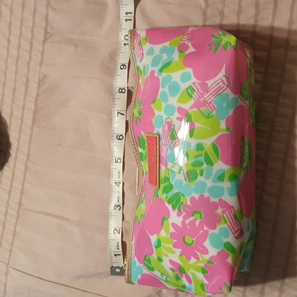 Lilly Pulitzer X Estee Lauder Floral Plastic Cosmetic Bag - Picture 5 of 7